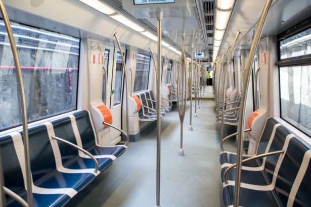 alte doua trenuri de metrou metropolis vor ajunge la bucuresti ele vor fi testate intensiv apoi repartizate magistralei 5 6721bf7441e74