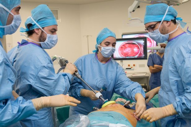 greseala medicala socanta chirurgul i a scos ficatul in loc de splina care sunt cele mai frecvente erori in operatii 67213ca6c8cbb