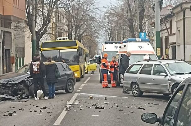 accident in municipiul constanta traficul rutier pe strada mihai viteazu deviat temporar 6747054fae197