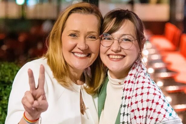 de ce locuieste oana lasconi in franta fiica elenei lasconi a prezentat o emisiune pentru gameri si a studiat limba rusa 6746f86c547f3