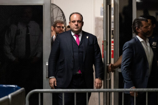 eminenta cenusie de origine rusa a lui trump boris epshteyn suspectat de monetizarea unor posturi in guvern 67476316c1083