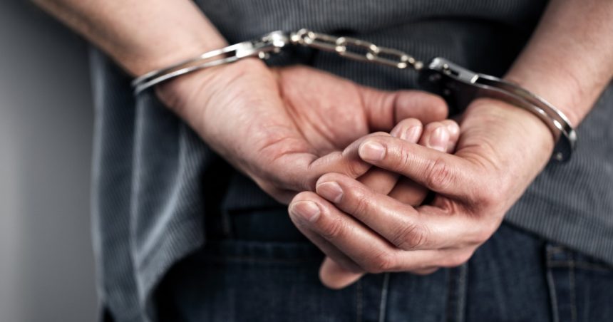 gestul socant al unui barbat din gelozie a instalat dispozitive de inregistrare in casa si masina fostei concubine pentru a o urmari 67360c4574290