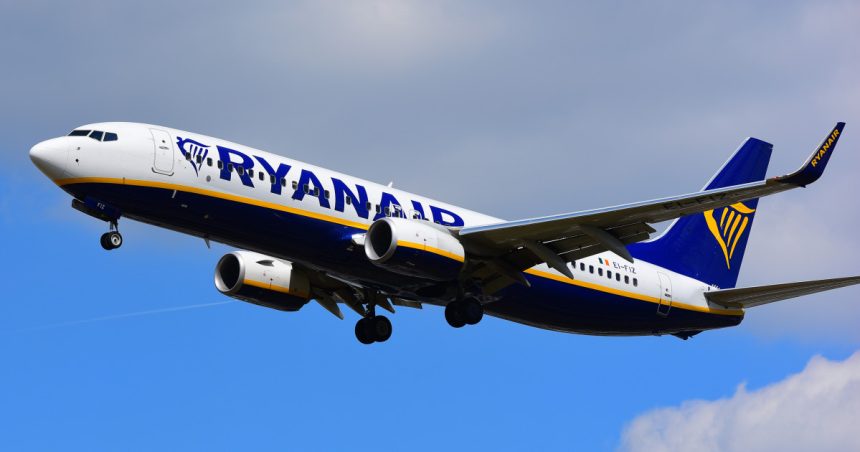 gestul socant facut de un pasager in timpul unui zbor spre tenerife politia l a arestat imediat dupa aterizare 672dbe93cf963