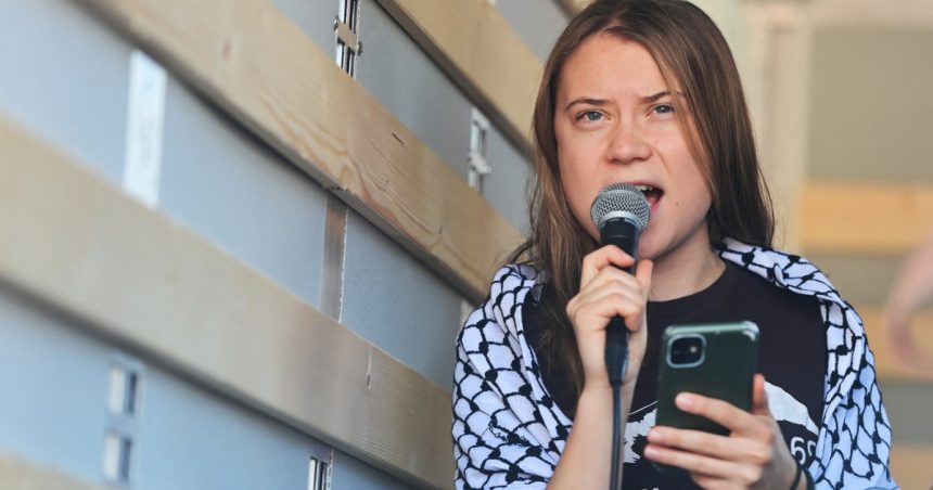 greta thunberg mesaj dur despre kamala harris si donald trump inainte de alegerile prezidentiale au sange pe maini 67252c8baa023