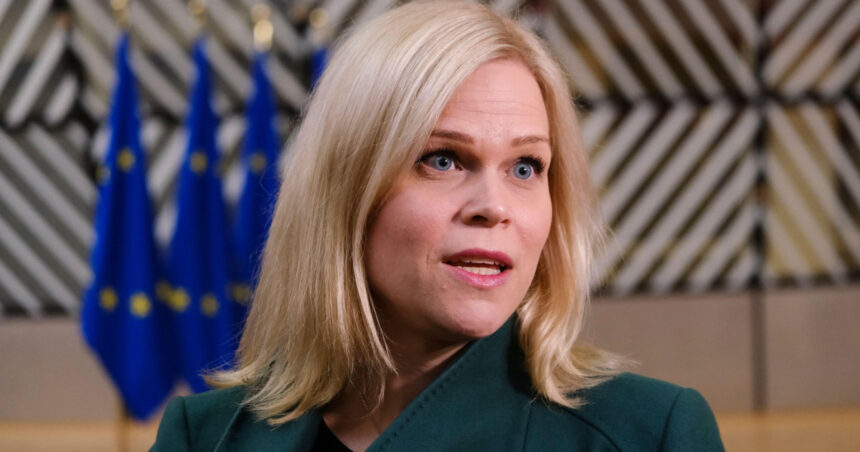 masuri speciale pentru un ministru suedez care are cea mai ciudata fobie din lume 6738f0b97092c