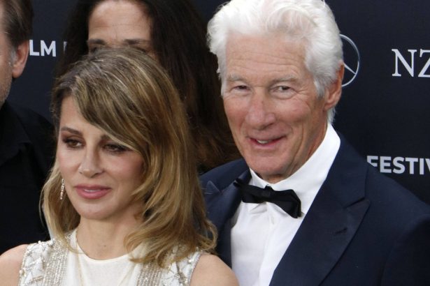 richard gere isi vinde casa din connecticut si pleaca din sua in ce tara vrea sa se mute actorul 672db535d41c3