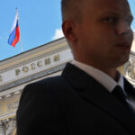 rubla ruseasca e in picaj liber oligarhii sunt furiosi pe masurile luate de banca centrala a rusiei 6747730b29e29