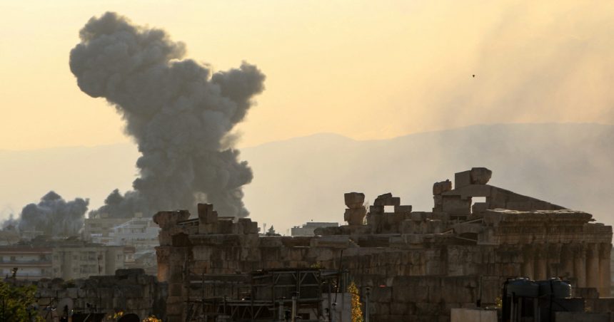 ruinele care au supravietuit atacurilor aeriene israeliene de la inceputul razboiului 341 de moschei au fost distruse in palestina 67278b8380dff