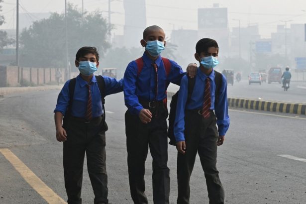 scoli inchise din cauza poluarii fara precedent orasul din pakistan unde copiii nu mai pot merge la scoala 67277db05e2dd