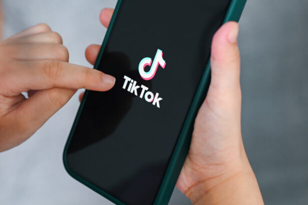 un copil de 11 ani intre viata si moarte la paris dupa ce a incercat sa imite un video de pe tiktok 67486faebaa8b