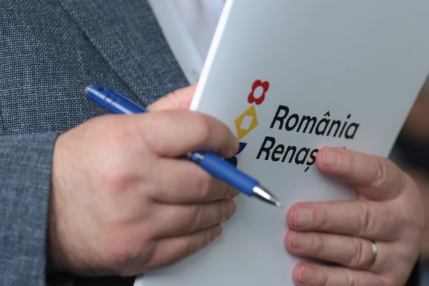 un fost colaborator al campaniei lui geoana acuza ca nu a fost platit pentru munca lui 673586b42dfab