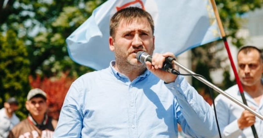 video consilierul bascanei uta gagauzia retinut de politie acesta a instigat la violenta impotriva maiei sandu si a lui igor dodon 672f6dbd31061