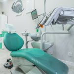 video o femeie ar fi furat produse medicale dintr un spital din capitala acestea erau apoi vandute de sotul ei in cabinete stomatologice 673778016ad81