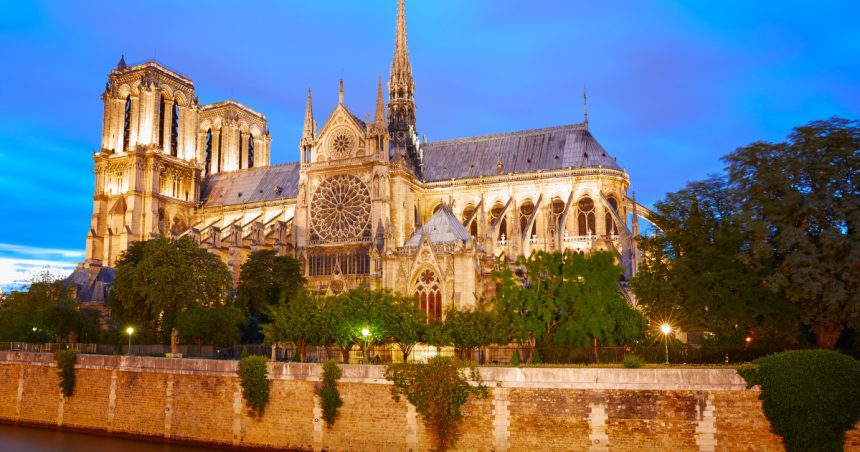 videofoto catedrala notre dame din paris afectata de incendiul devastator isi redeschide portile dupa 5 ani cat a costat restaurarea 6735f02403d0e