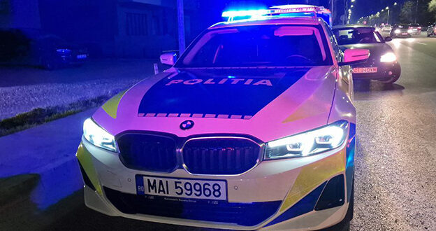 accident pe bulevardul aurel vlaicu un sofer baut a intrat intr un sens giratoriu 67543f1980063