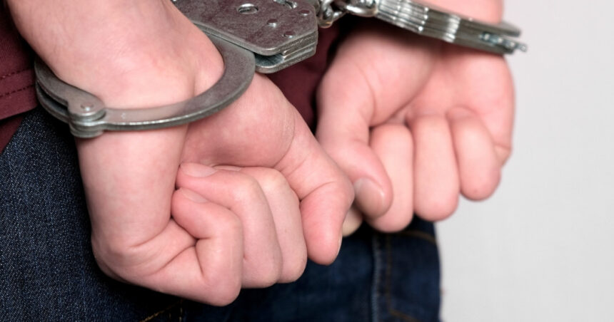 adolescent inecat intr o balastiera ilegala din prahova primarul din podenii noi si fratele sau au fost retinuti 675c0414c03ac