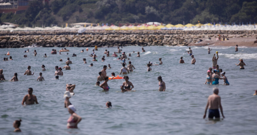 anat protesteaza fata de posibila eliminare a voucherelor de vacanta nu omorati gaina care da oua de aur 67652d36b07b6