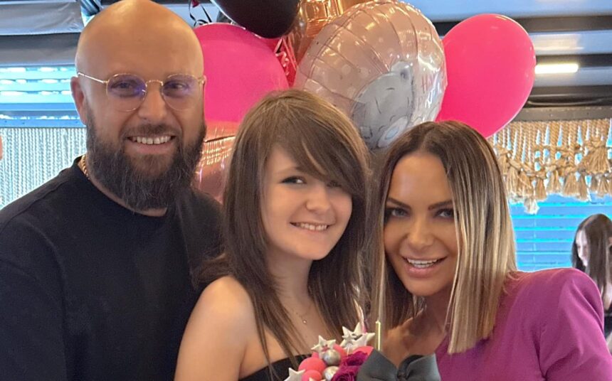 anuntul facut de andreea antonescu dupa ce s a zvonit ca s a impacat cu traian spak in viata este bine sa nu spui niciodata niciodata 674da886b8ca2