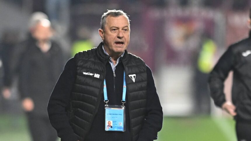 anuntul facut de mircea rednic dupa ce fanii i au cerut sa plece de la echipa 675bfb2b5df74