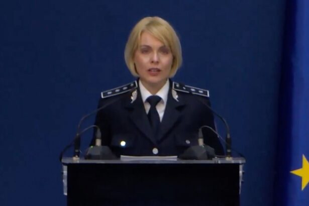 aproape 23 000 de angajati ai ministerului vor fi la datorie in vacanta de craciun 67695f441ad42