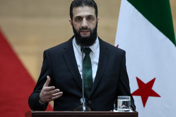 armele din siria vor fi puse sub controlul statului anuntul facut de ahmed al sharaa noul lider sirian 67687ff148923