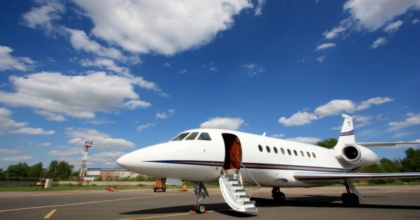 bolojan despre politicienii care zboara cu avionul privat una din formele de respect este sa ramai un om decent 676188a762e26