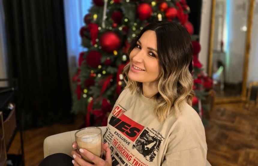 ce suma de bani a strans ela craciun in cadrul festivalului brazilor de craciun stiu cat de multi copii vor sa invete si nu au posibilitatea 6756ee4a7ba27