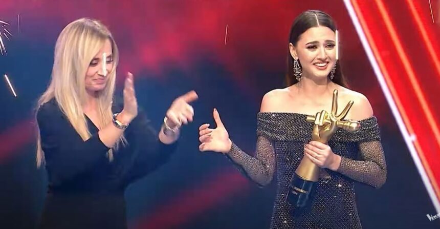 ce va face aura sova cu banii de la vocea romaniei mie nu mi lipseste nimic eu am un acoperis deasupra capului si am ce sa mananc 67668055af2e7