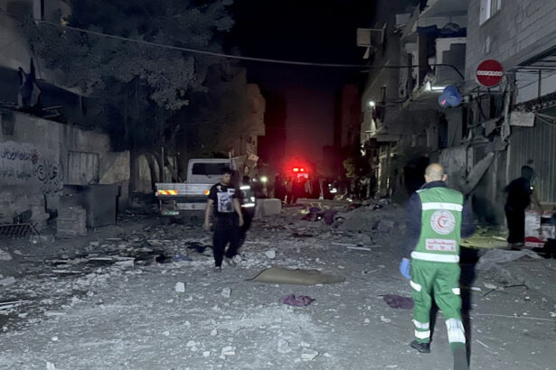 cel putin 22 de morti in urma loviturilor israeliene din gaza spun medicii palestinieni 675e83dce6b3f