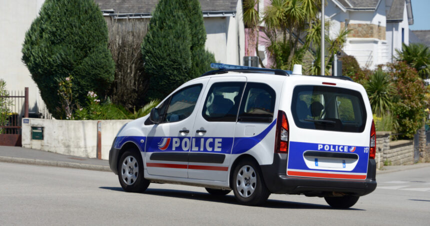 cinci morti intr o tabara de migranti din franta dupa un atac armat cine este atacatorul care s a si predat 675de67bec8ae