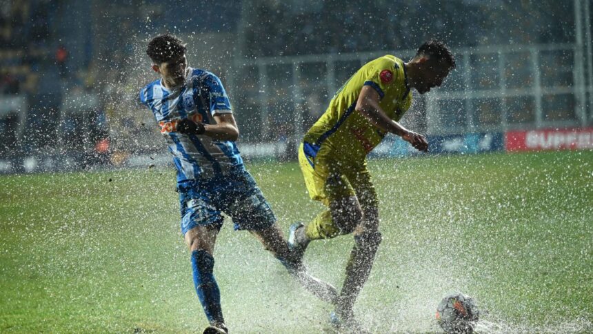 costel galca a spus lucrurilor pe nume dupa derby ul noroios dintre petrolul si craiova asta nu e fotbal 6754b87785b3d