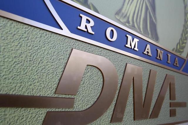 dna cerceteaza sase persoane pentru ca ar fi infiintat zece societati de tip ride sharing pe care nu le ar fi declarat si ar fi angajat fara documente peste o mie de soferi prejudiciu de 49 de milioa 675047055c712