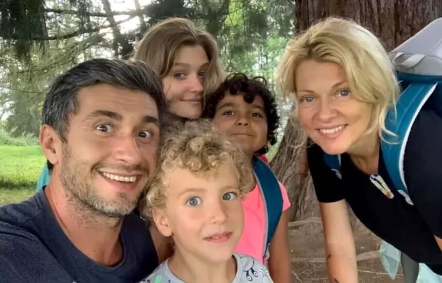 dragos bucur nu isi doreste ca cei trei copii sa studieze in strainatate e putin gresit sa ii cresti pentru a pleca de langa tine 67582343b775b