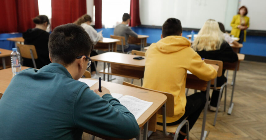 elevii din ciclul preuniversitar pot promova doi ani de studiu intr unul sub anumite conditii anuntul ministerului educatiei 6762c5244b241