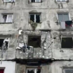 explozie puternica intr un bloc de patru etaje din bacau peste 40 de oameni au fost evacuati 67557ac2e8c06