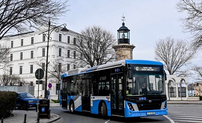 firma unui fost director al cfr calatori vrea sa obtina contractul pentru serviciile de igienizare a autobuzelor ct bus 6753e724bc0d0