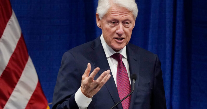 fostul presedinte american bill clinton a fost spitalizat in washington ramane sub observatie 676a5d49b0a13