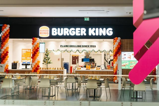 foto burger king deschide un nou restaurant in romania in premiera intr un nou oras 675aba9eb1efd
