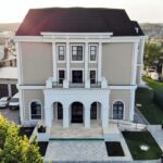 foto familia dumitrache a inaugurat un hotel in campulung muscel prima investitie de anvergura din orasul nostru in domeniul hotelier din ultimii 50 de ani 6763fbe0d4621