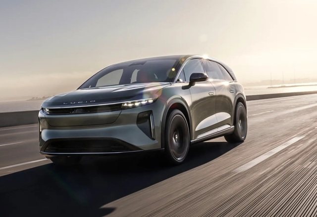 foto lucid gravity startul productiei pentru un suv electric cu un pret incredibil pentru o autonomie de 700 km 6757ce3def663