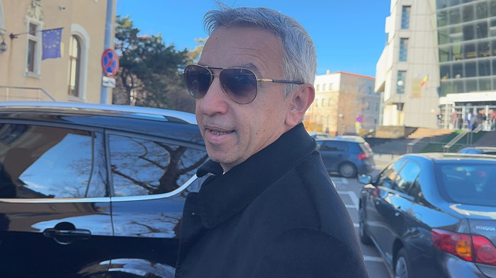 foto video dan diaconescu patronul otv a ajuns la judecatoria constanta a iesit soarele si pe strada noastra 676291e59839a