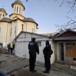foto video in postul craciunului primaria constanta demoleaza anexele bisericii de pe strada stefanita voda 676260af7d111