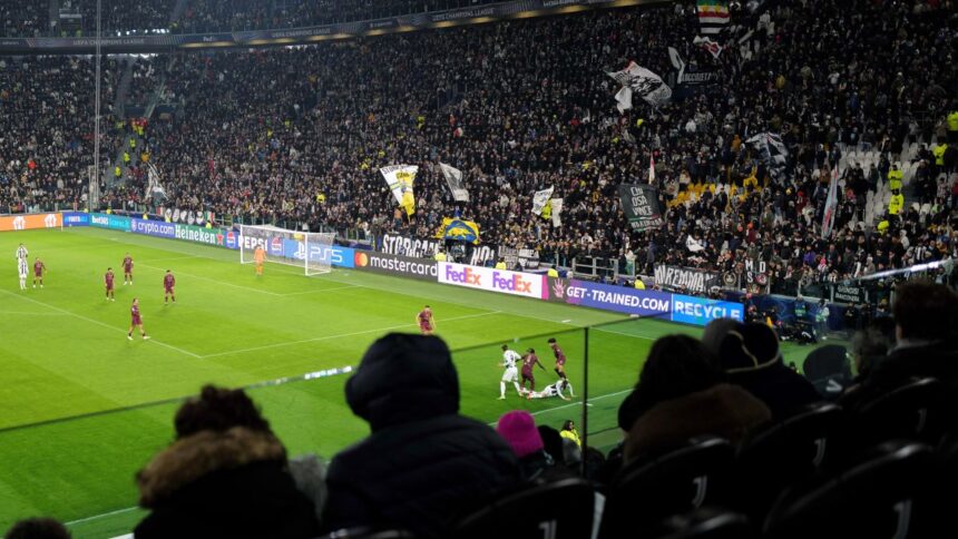 galerie foto brutal ce au patit fanii lui manchester city care n au mai suportat si voiau sa plece la 2 0 pentru juve 675a0cf147d1e