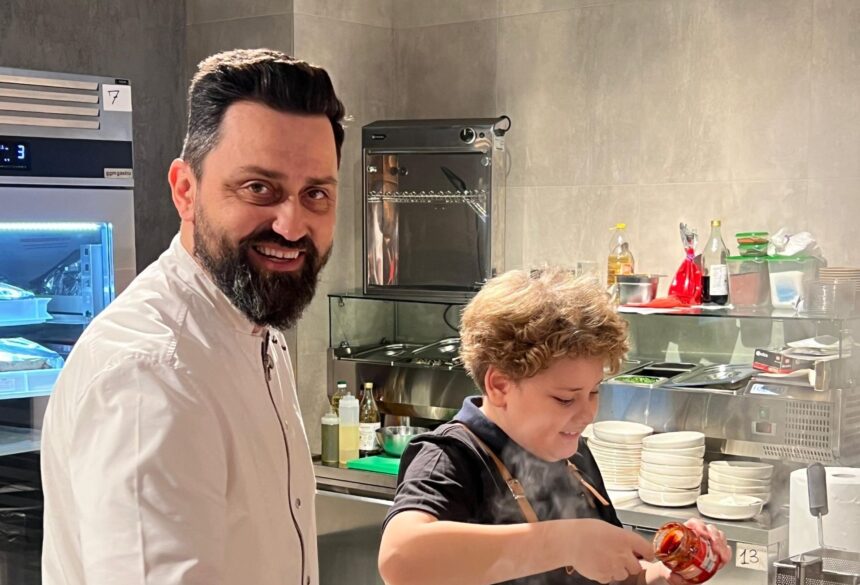 gestul emotionant facut de chef orlando zaharia in prag de sarbatori mi am dorit mult sa l cunosc si sa i pot darui aceasta bucurie 6765520551a2f