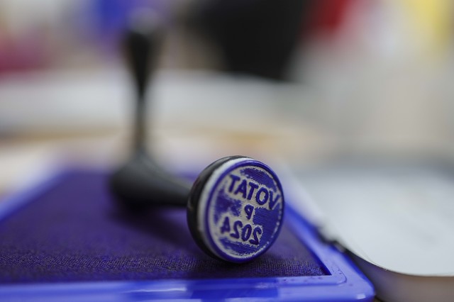 harta politica a romaniei dupa alegerile parlamentare la care trei partide extremiste au impreuna 32 din voturi psd castiga in peste jumatate din judetele tarii urmat de pnl si udmr aur castigator 674d6f5d96309