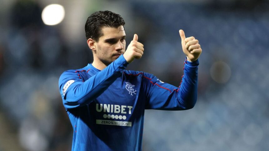 ianis hagi renascut antrenorul de la rangers a explicat ce impact a avut romanul asupra echipei 676c06641e10a