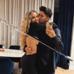 imagini din sufrageria lui sebastian dobrincu decorata de craciun unde a plecat milionarul cu otniela sandu dupa ce au impodobit bradul 675bdf41aded3