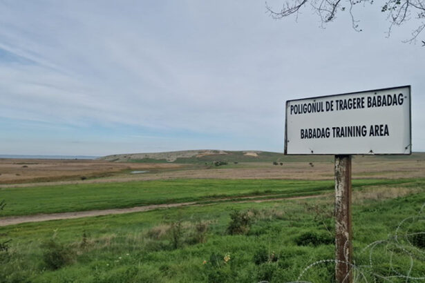 in poligonul babadag se fac trageri cu munitie de razboi ziua si noaptea 6756a9c94301a