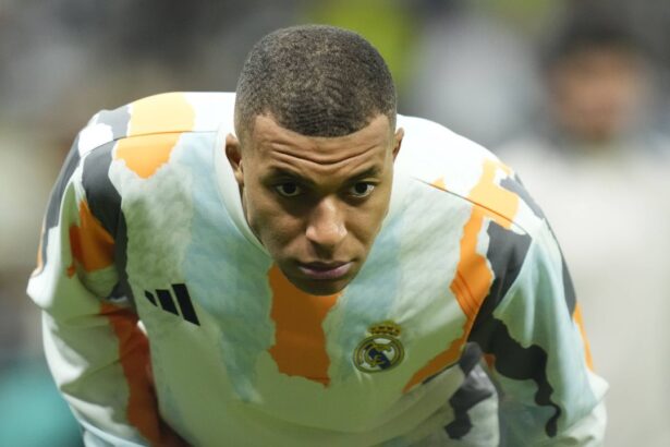 intrebat despre cei mai buni coechipieri din cariera mbappe nu a numit niciun jucator de la real madrid 6766a1e3ed12c