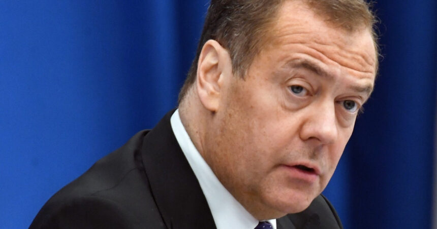 medvedev incurajeaza imigrantii sa comita atrocitati in europa aceasta a devenit o batrana rea si fara minte 676ebf8e032ff